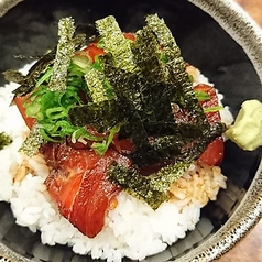 まぐろ丼/サーモン丼