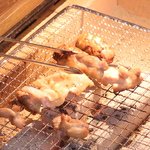 七輪or囲炉裏で静岡銘柄鶏を炭火焼でご堪能下さい♪