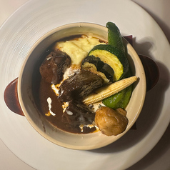国産牛ほほ肉の赤ワイン煮込み