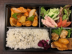 坐とり中華弁当・彩