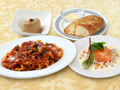 お昼の贅沢！ワインと共に楽しむ特選ランチ