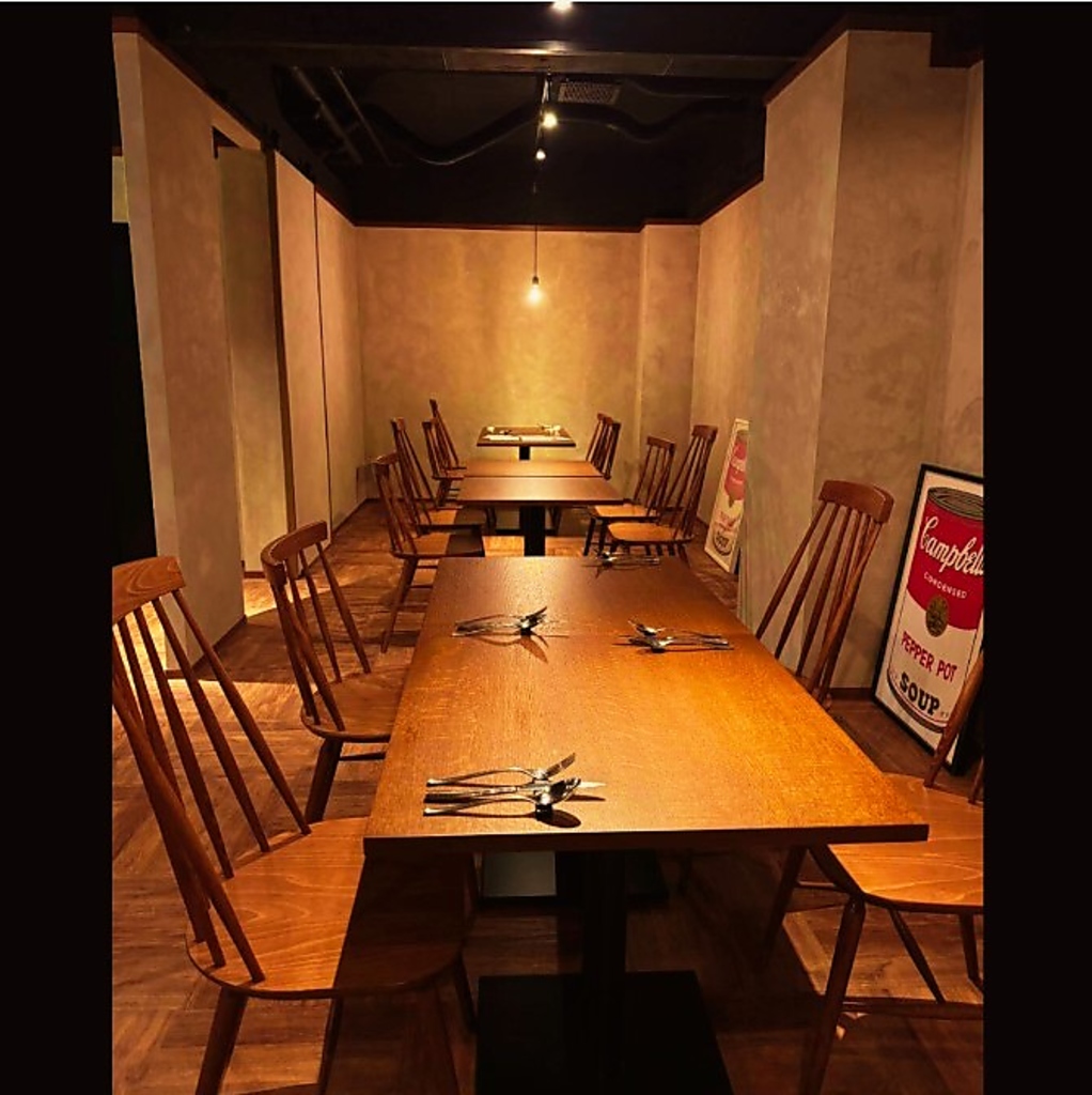 開放感あふれるオシャレな空間はパーティーや女子会での食事にぴったり☆楽しい時間をお楽しみ下さい