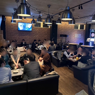 Cafe&BAR BUCKS バックス 福岡大名店の雰囲気1