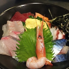 海鮮丼