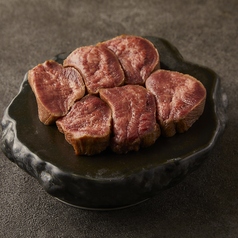 霜降り 大トロ牛タン炭火焼き