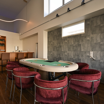 CHOICE POKER & SHISHA BAR チョイスポーカーアンドシーシャバーの雰囲気1