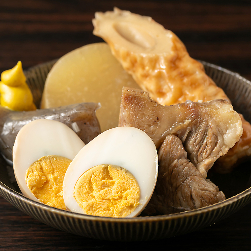 当店名物！牛出汁が染み込んだ特製おでん