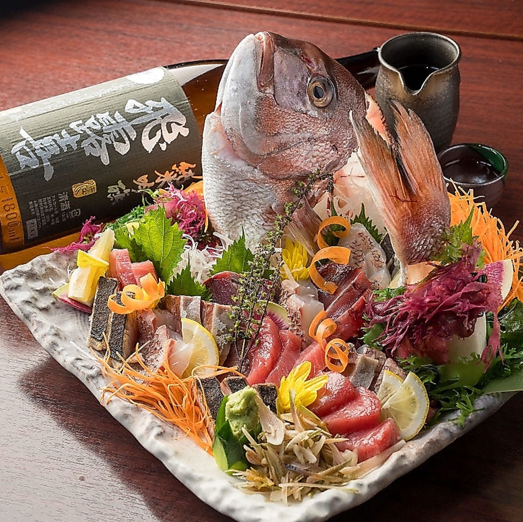 新鮮な食材を厳選した原価酒場。お得な価格で本格的な料理を楽しめる、贅沢なひとときを提供します。