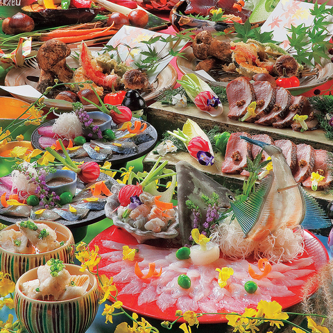 玄界灘の海の幸!九州の大地の恵み!素材の旨味を凝縮する、藁焼きと炭火炉端。