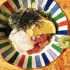 生マグロと水茄子と海ぶどう山かけ