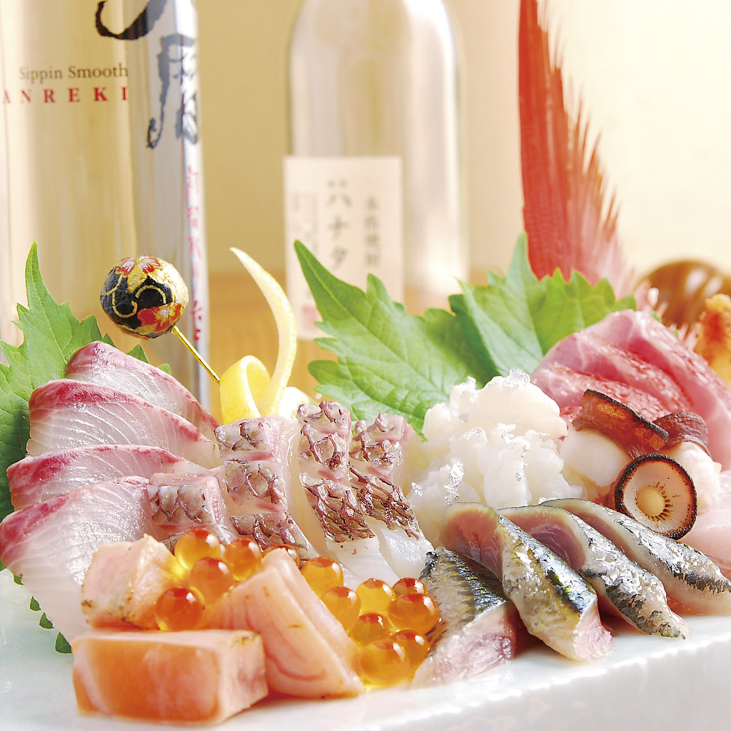 旬の魚介類が楽しめる雅じゃぽ自慢の魚料理は、種類も豊富で人気の逸品。