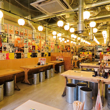 居酒屋それゆけ!鶏ヤロー!戸塚店の雰囲気1