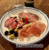 シャルキュトリー盛り合わせ