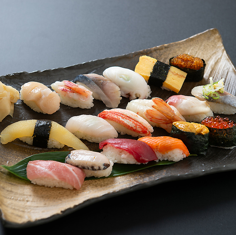 留萌直送の鮮魚と地元米のこだわり握り！日本酒やワインと味わう、北広島の至福の時間