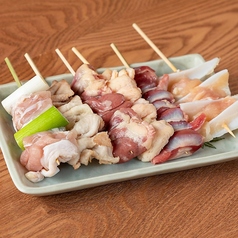 信州安曇野から毎日届く新鮮な朝一鶏を使用。