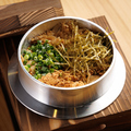 料理メニュー写真&nbsp;鶏ごぼう釜飯