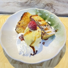 焼き芋ブリュレ バニラアイス添え