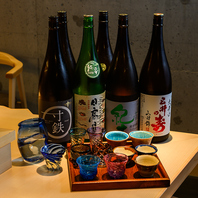 江戸前鮨や沖縄ならではの料理、相性抜群のお酒と共に