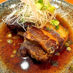 皮付き豚のとろける黒酢角煮