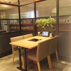 落ち着いた空間★デートにも◎!気張る事なくカジュアルに楽しめる店内