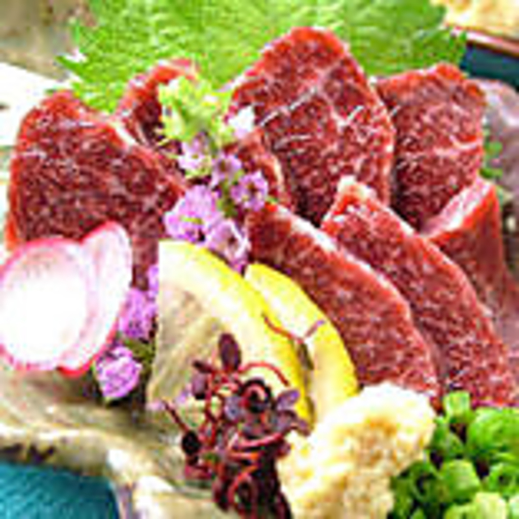 熊本産 高級霜降り馬刺しが楽しめる！飲み放題付全12品コース5,000円