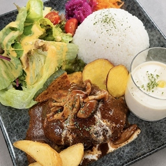 煮込みハンバーグ