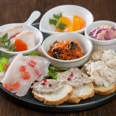 十三月食堂の特集写真