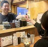 木の温もりを感じる落ち着いた店内！大人数にも対応可能