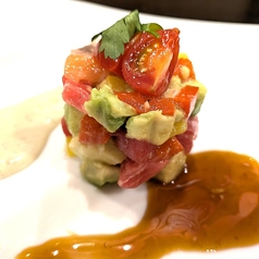 マグロとサーモンのマリネ