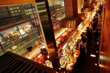 BAR de ESPANA MUY バル デ エスパーニャ ムイ 丸の内 東京店の雰囲気1