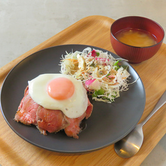 特製ローストビーフ丼