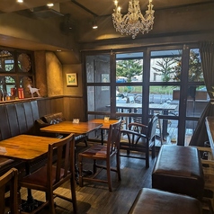 ソファー席ご用意しております。