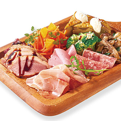 前菜盛り合わせ