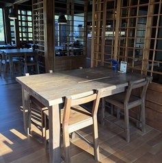 窓際× &nbsp;4名掛け席