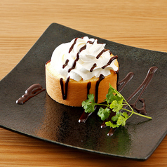 クリームたっぷりロールケーキ