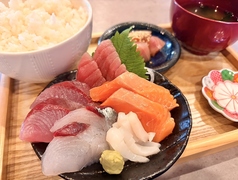 厚切り刺身定食