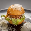 料理メニュー写真&nbsp;黒毛和牛ハンバーガー～季節のムース添え～