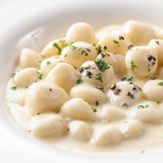 ゴルゴンゾーラのニョッキ　Gnocchi with Gorgonzola cheese sauce