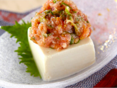 海鮮メニューも充実!人気の「豆腐ねぎとろ」