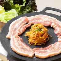 ジューシーで柔らかなサムギョプサルセットをぜひ！