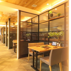 優しい照明の空間は女子会にもおすすめ◎!気心知れた仲間とお楽しみ下さい☆