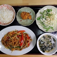 豊富な種類な定食もございます◎