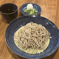 素材にこだわった信州産蕎麦粉を使用した〆の信州蕎麦