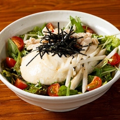 蒸し鶏と長芋と豆腐の一途サラダ