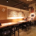 ＜4名席×4＞ランチも営業！ゆったりできるテーブル席でランチのご利用はいかがでしょうか？平日限定でこだわりの定食メニューをご提供しております！