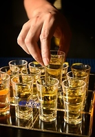 泡盛からオリジナルカクテル等が楽しめる本格Bar