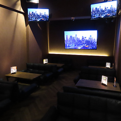 【朝まで営業】カラオケ付き飲み放題2000円 131 music bar新宿西口の雰囲気1