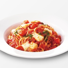 チェリートマトとモッツアレラのトマトソース