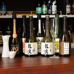 馬刺しの旨味と厳選銘酒が織りなす贅沢な味わいの調和
