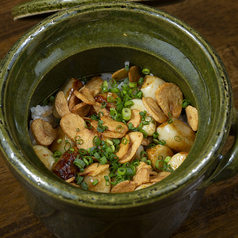 ニンニク炊き込み土鍋ご飯